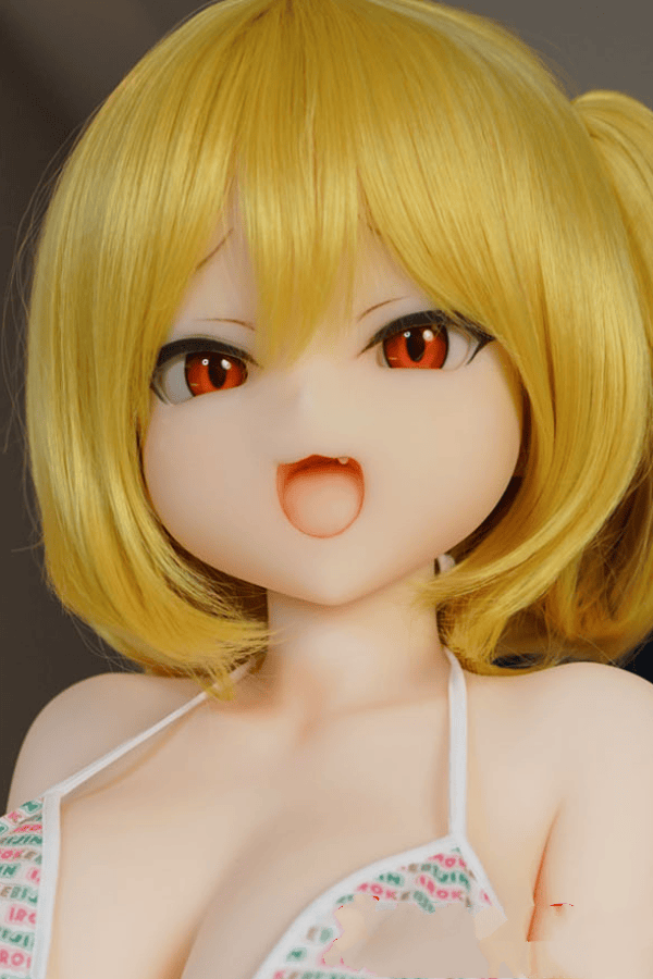 色気あふれる美女120cm AkariヘッドのTPE製ラブドール、Kカップの巨乳を誇るS-TPE製カスタマイズ品、オーラル機能付きのダッチワイフとしても最適なアニメドール、リーズナブルな価格で手に入る