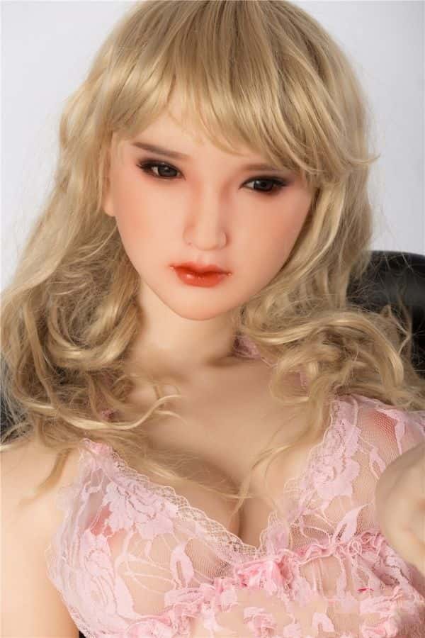 SanhuiDoll 156cm #17ヘッド Eカップ フルシリコン製ラブドールの詳細レビュー：高級ダッチワイフの究極の体験