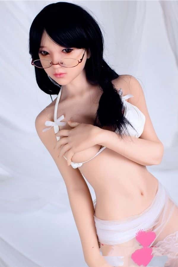 SanhuiDoll 156cm Yukiヘッド Eカップ フルシリコン製ラブドールの詳細レビュー：高級ダッチワイフの究極の体験