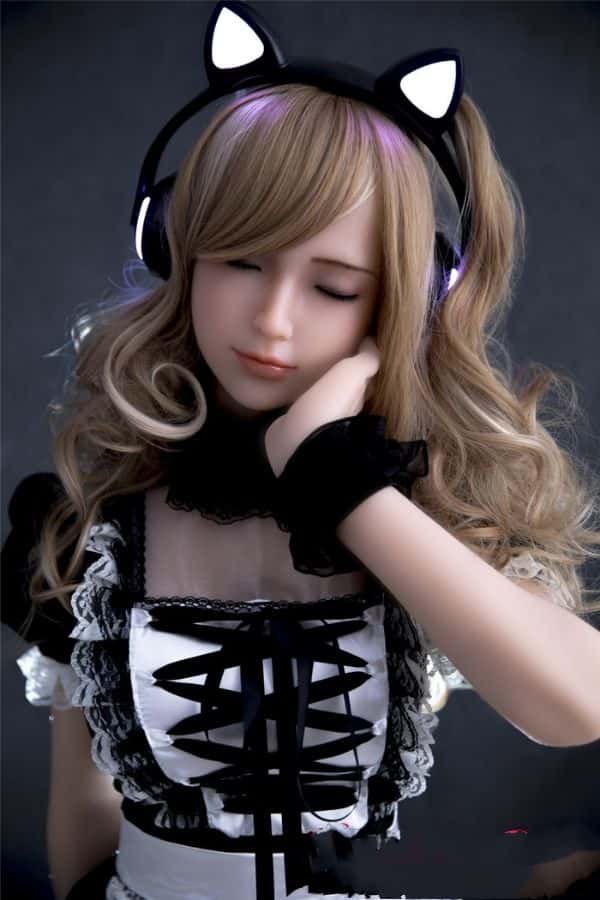 SanhuiDoll 158cm #24ヘッド Fカップ 瞑り目 フルシリコン製ラブドールの詳細レビュー：ダッチワイフとしての機能性と高級感を徹底評価