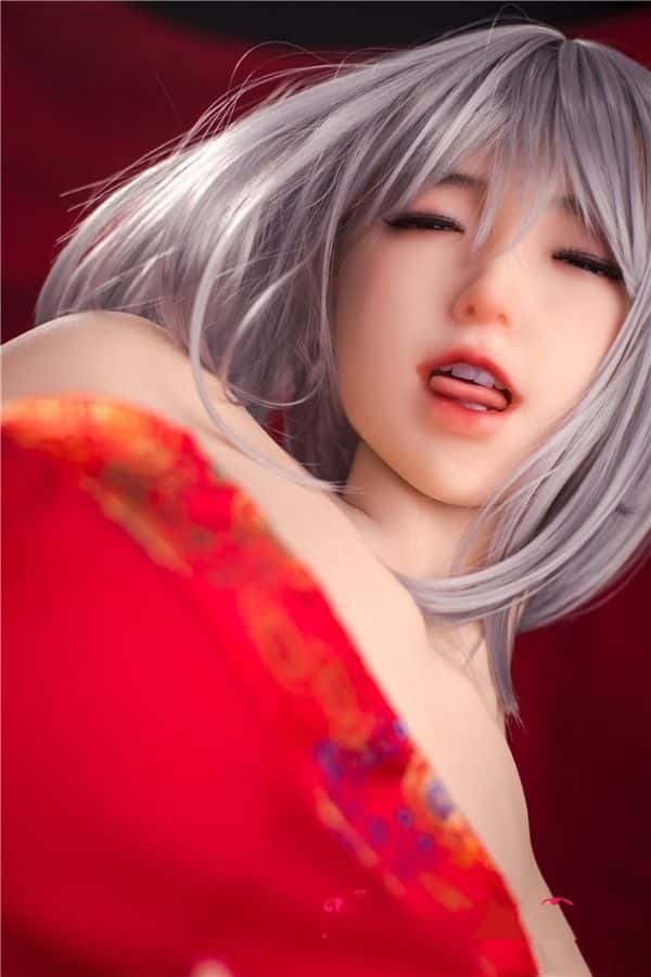 SanhuiDoll 160cm #24ヘッド フルシリコン製ラブドールの詳細レビュー：Hカップの魅力と目瞑り、お口開閉機能の選択肢