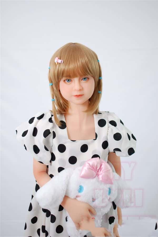MyLoliWaifu 126cm Julie TPE製ラブドールレビュー：AAカップ、ヘッド材質とメイクの選択肢、リアルドールの品質とコストパフォーマンス
