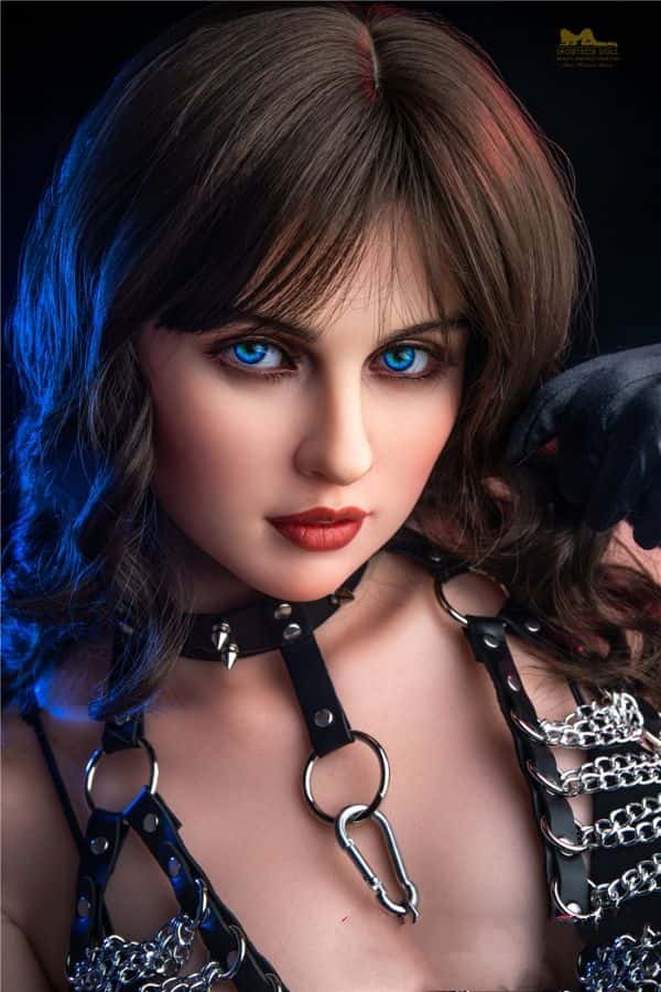 IrontechDoll 166cm S18ヘッド Hazelのフルシリコン製ラブドールレビュー：Cカップの魅力とリアルな質感を徹底評価