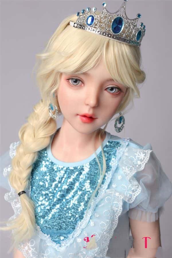 DOMDOLL 130cm D4ヘッド TPE製ラブドールの詳細レビュー：Aカップの貧乳モデル、材質選択とカスタマイズの可能性を探る