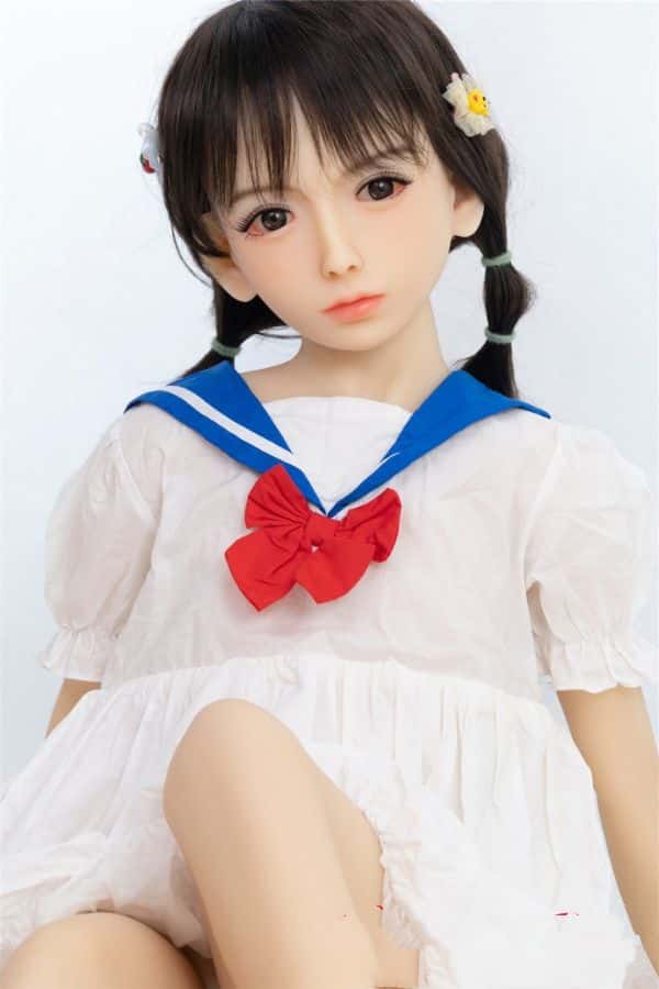 RealGirl 128cm Q1ヘッド TPE製ラブドール レビュー：貧乳でかわいいダッチワイフの驚きの激安価格