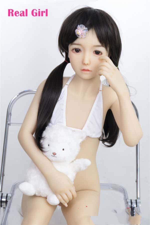 RealGirl 128cm Q2ヘッド TPE製ラブドールレビュー：貧乳でかわいい、驚きの低価格で手に入るダッチワイフ