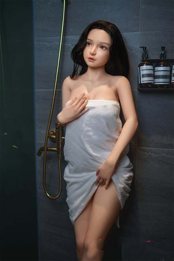 Yearndoll 155cm Y211ヘッド 通常版 フルシリコン製ラブドールの詳細レビュー：Cカップ、口開閉機能、オーラル、模擬口腔付きのリアルドールとしての評価とコストパフォーマンス