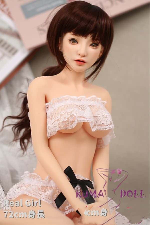 RealGirl 72cm 観賞用フィギュアのレビュー：高級シリコン製ラブドールの軽量化とセックス機能について