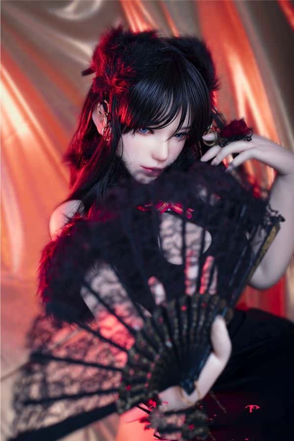 SinoDoll 162cm #30ヘッド フルシリコン製ラブドールの詳細レビュー：Fカップの魅力と高級ダッチワイフとしての評価